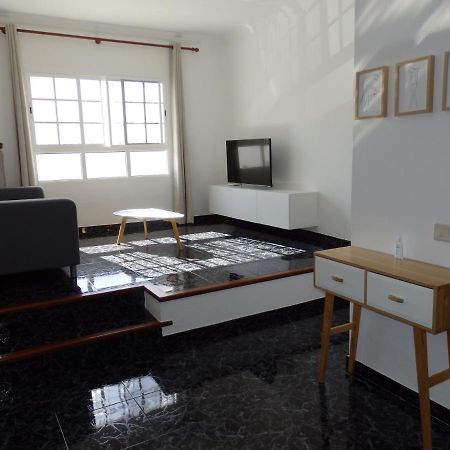 Toni'S Apartment Arinaga Ngoại thất bức ảnh